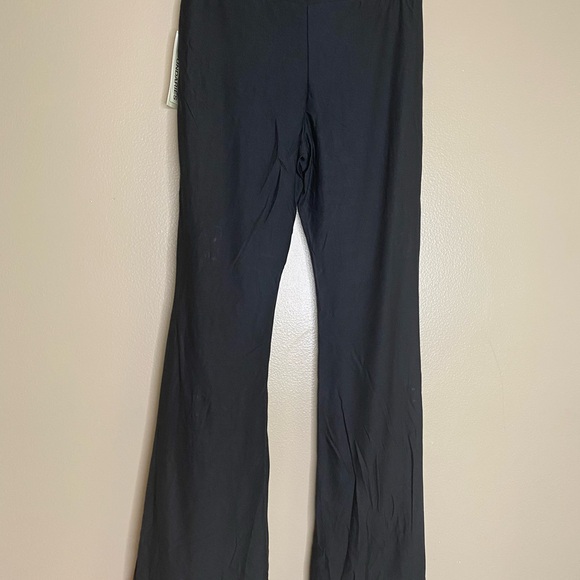 No Boundaries Flare Pant - Picture 3 of 6